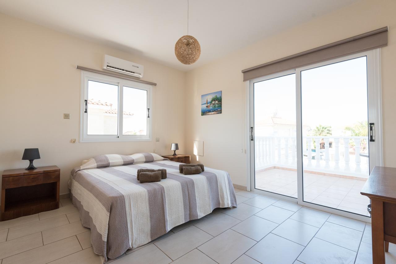Villa Valmare Ayía Nápa Extérieur photo