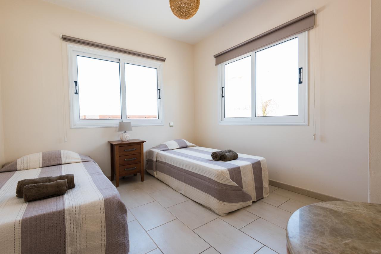 Villa Valmare Ayía Nápa Extérieur photo
