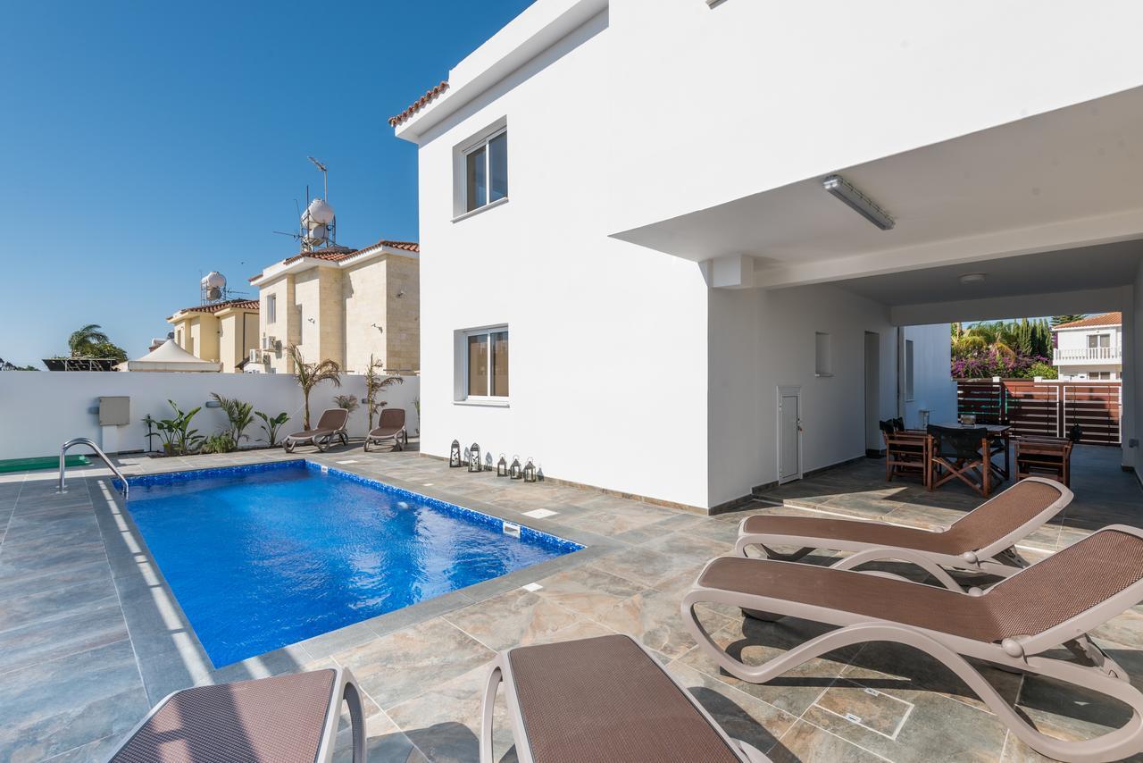 Villa Valmare Ayía Nápa Extérieur photo