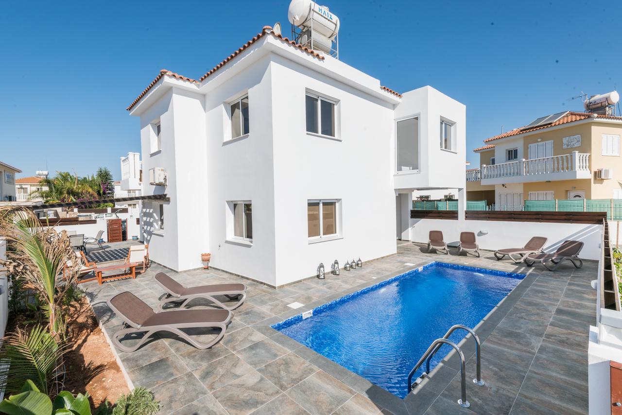 Villa Valmare Ayía Nápa Extérieur photo
